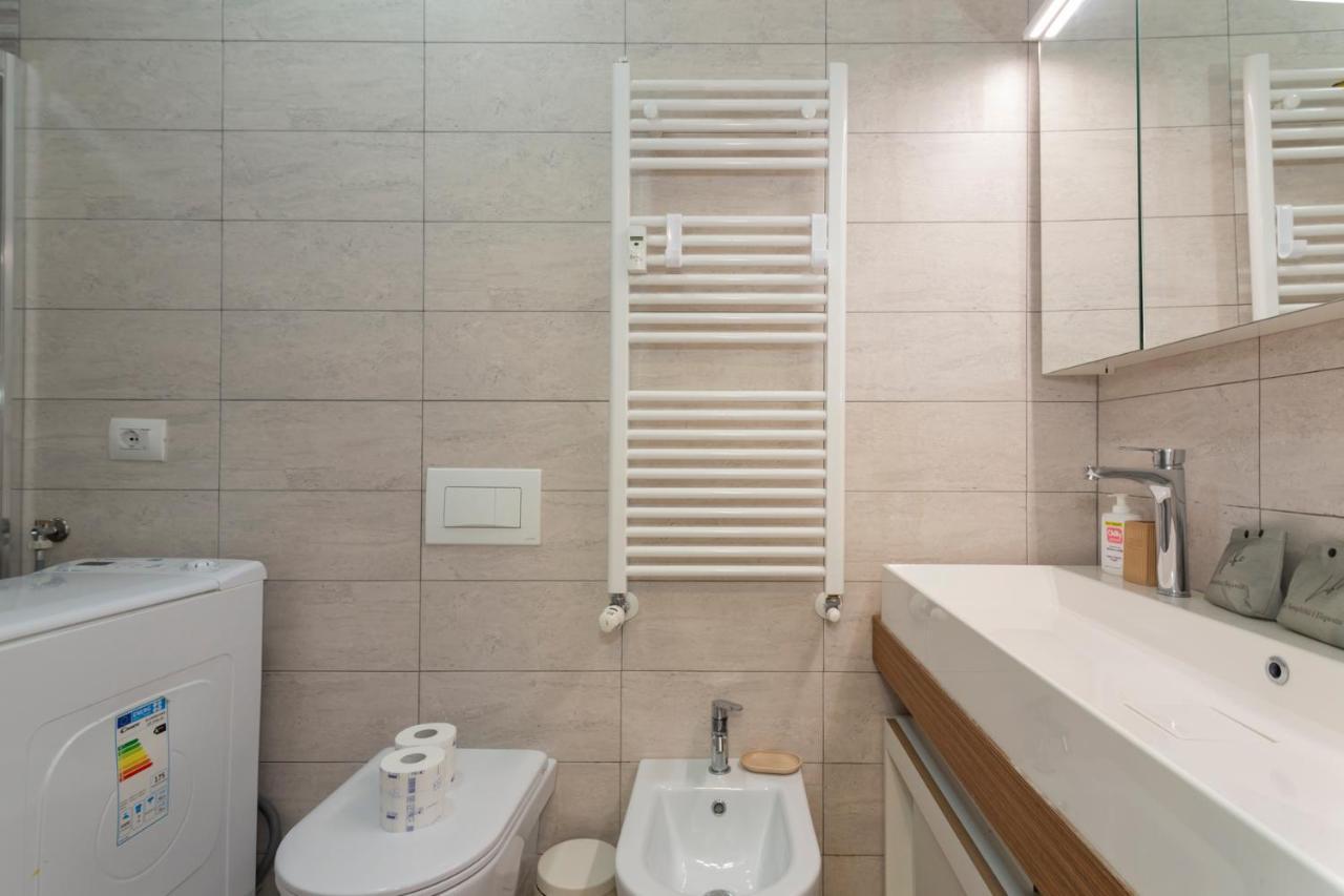 Comodo Appartamento Vicino A Stazione Centrale - Brianza Master Guest Milan Exterior photo